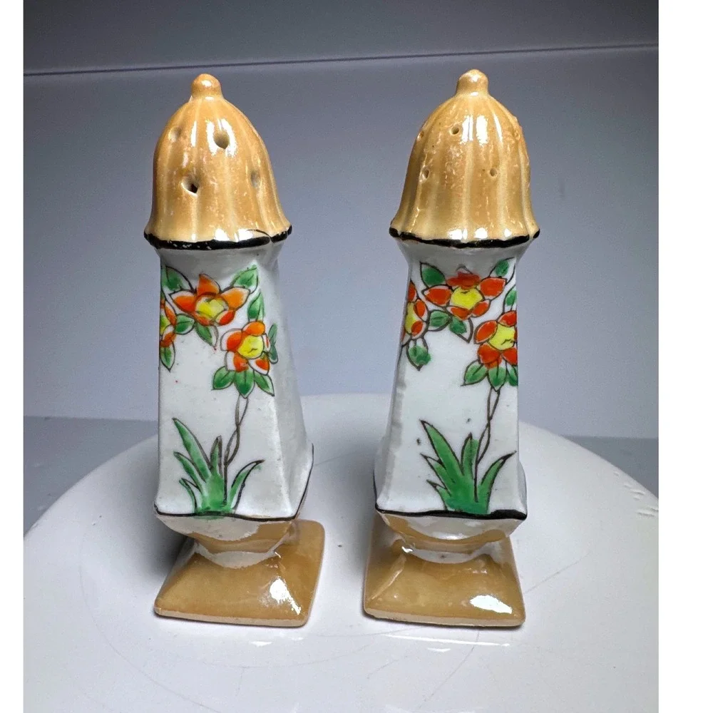 Vintage Salt and Pepper Shakers Japan OS White Orange Good Floral Lusterware